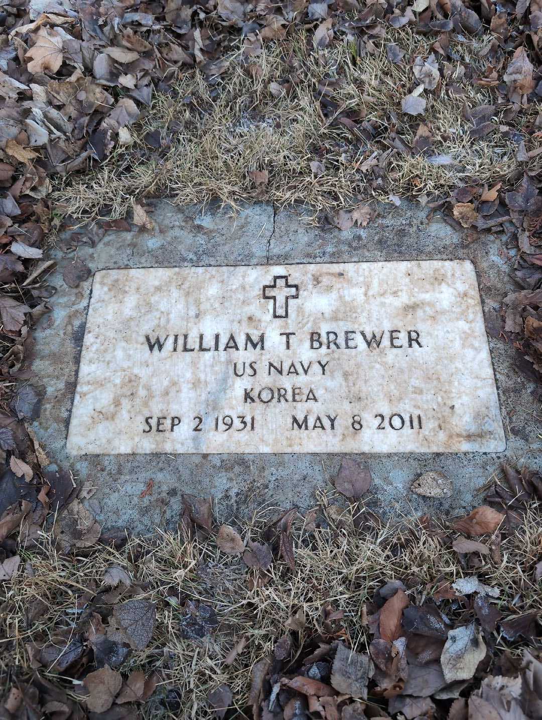 William T. Brewer's grave. Photo 3