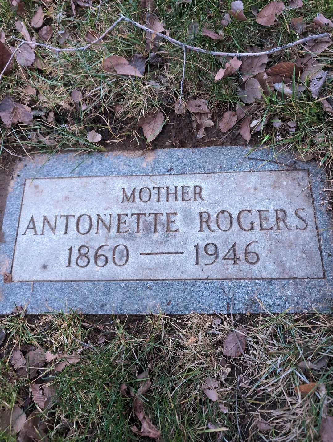 Antonette Clarissa Rogers's grave. Photo 3