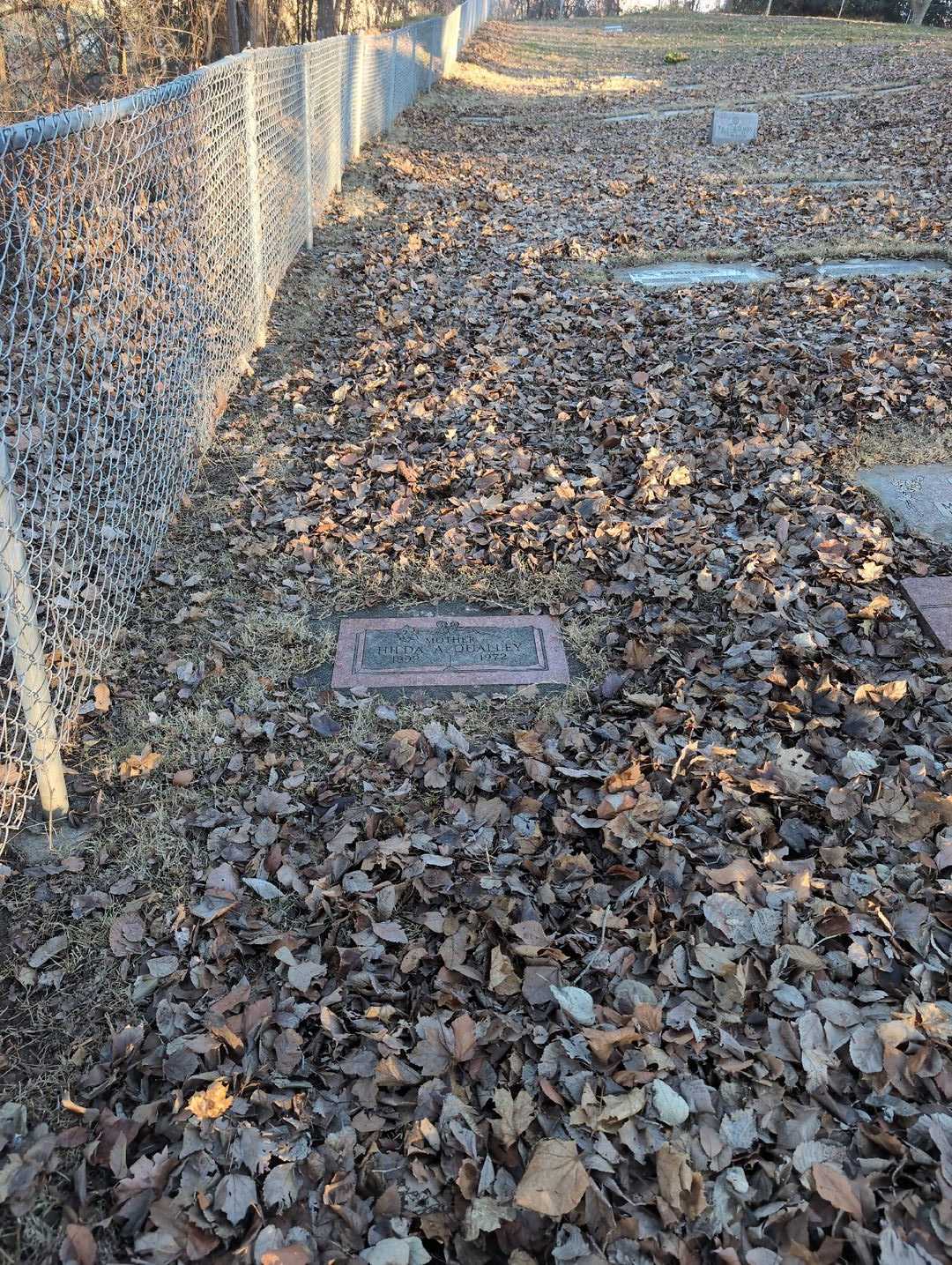 Hilda A. Qualley's grave. Photo 2