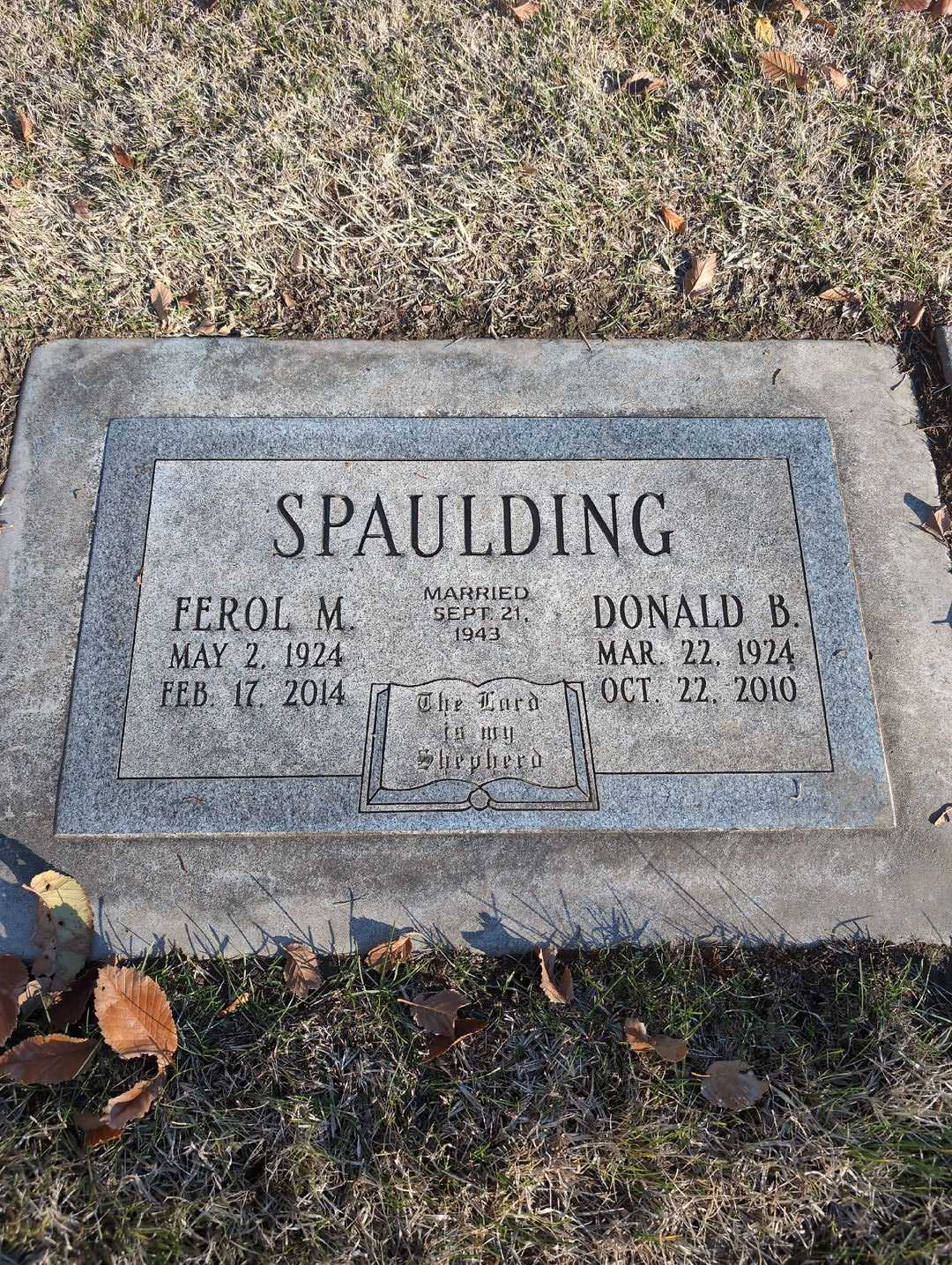 Ferol M. Spaulding's grave. Photo 3