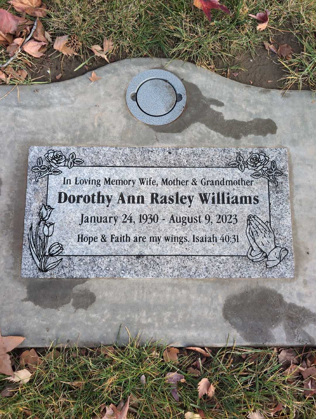 Dorothy Ann Rasley Williams's grave. Photo 1