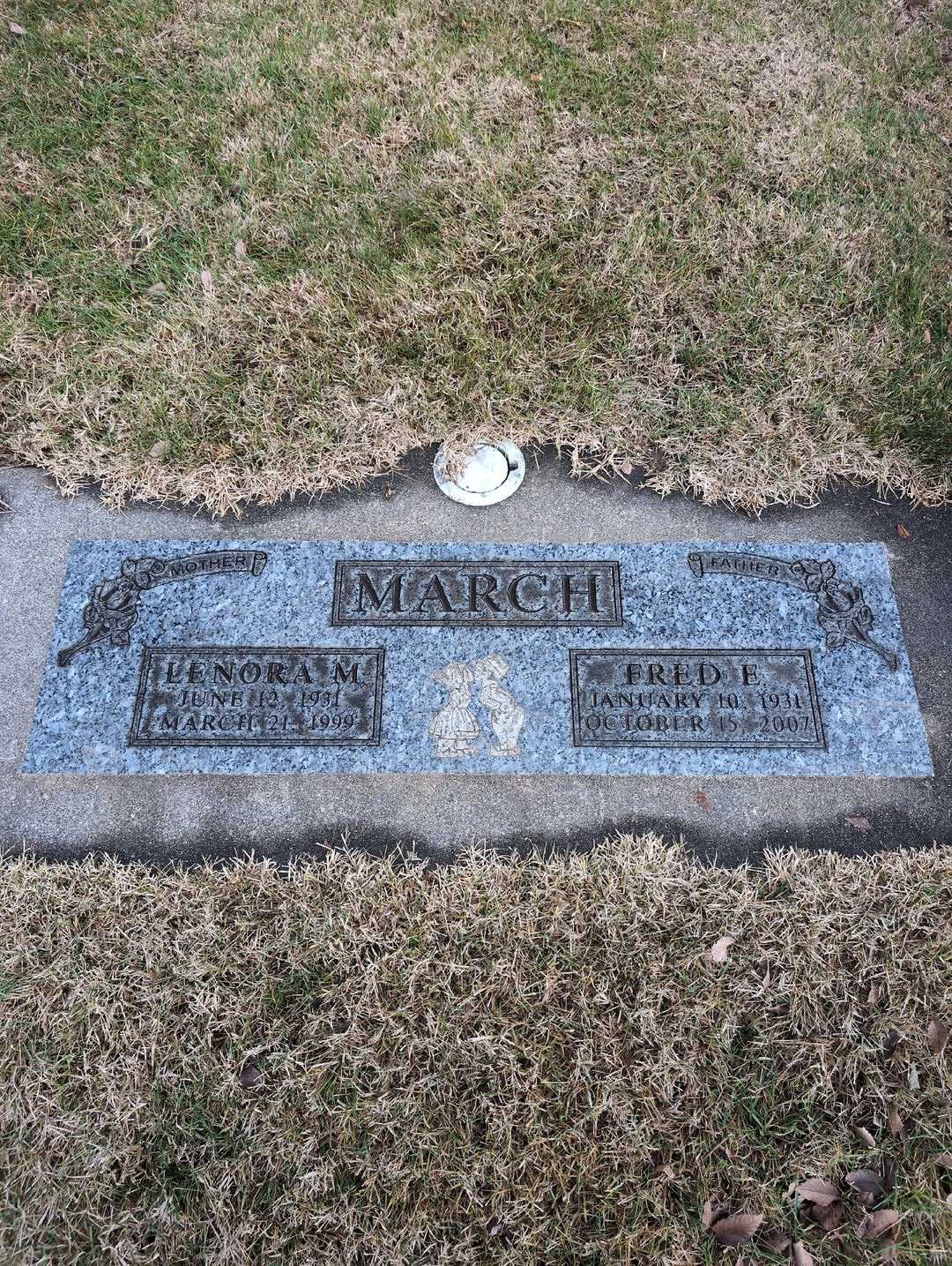 Frederick E. "Fred" March's grave. Photo 3