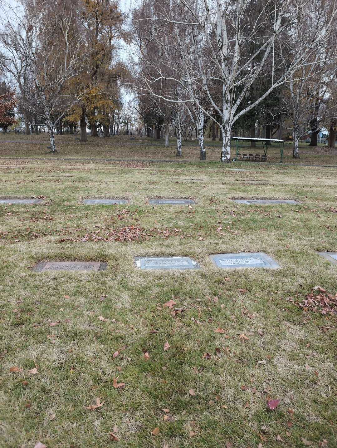 Lorena Canaday's grave. Photo 2