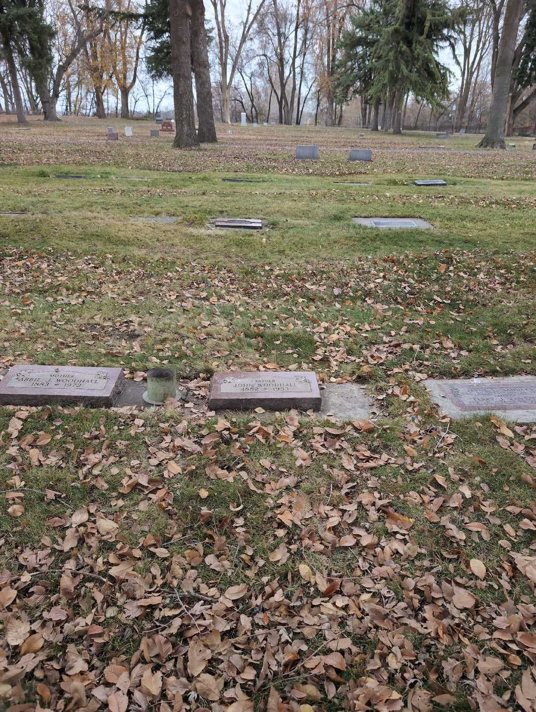 John Woodhall's grave. Photo 2