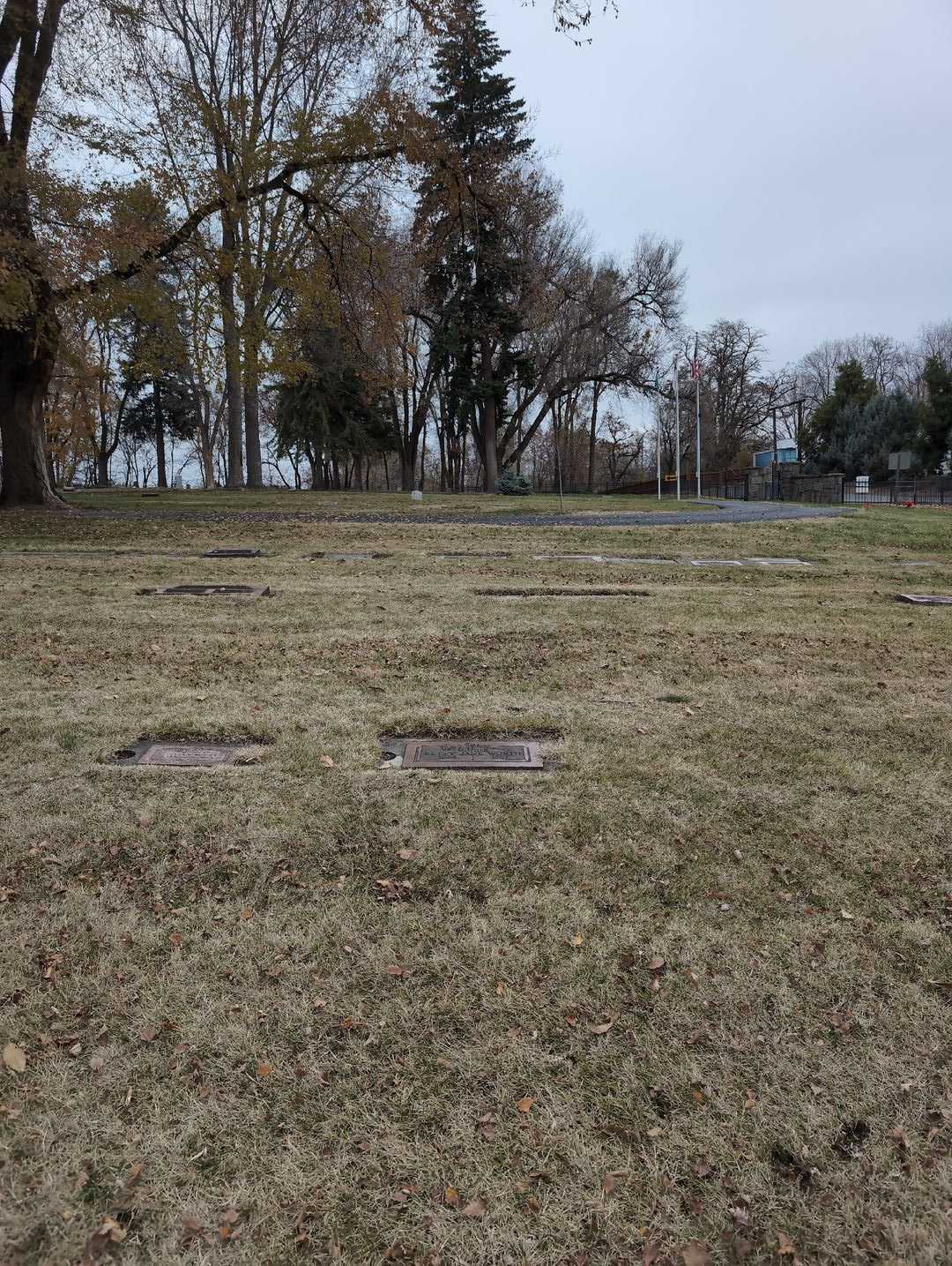 Betty Jane Worth's grave. Photo 2