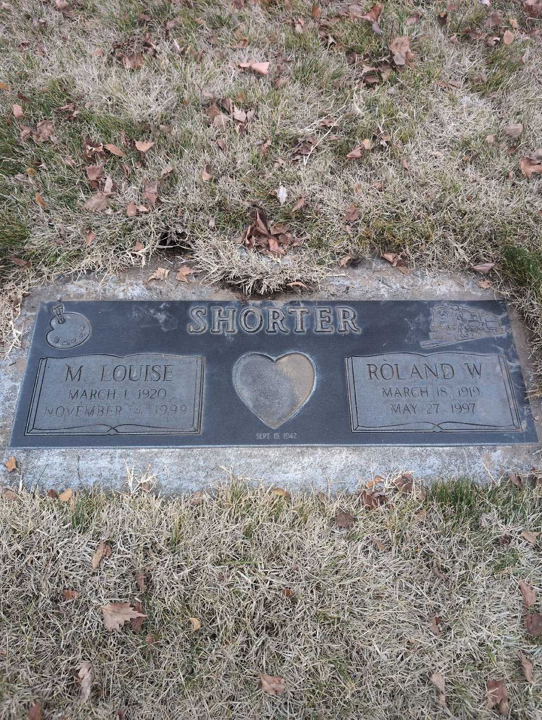 Roland Wyatt Shorter's grave. Photo 3