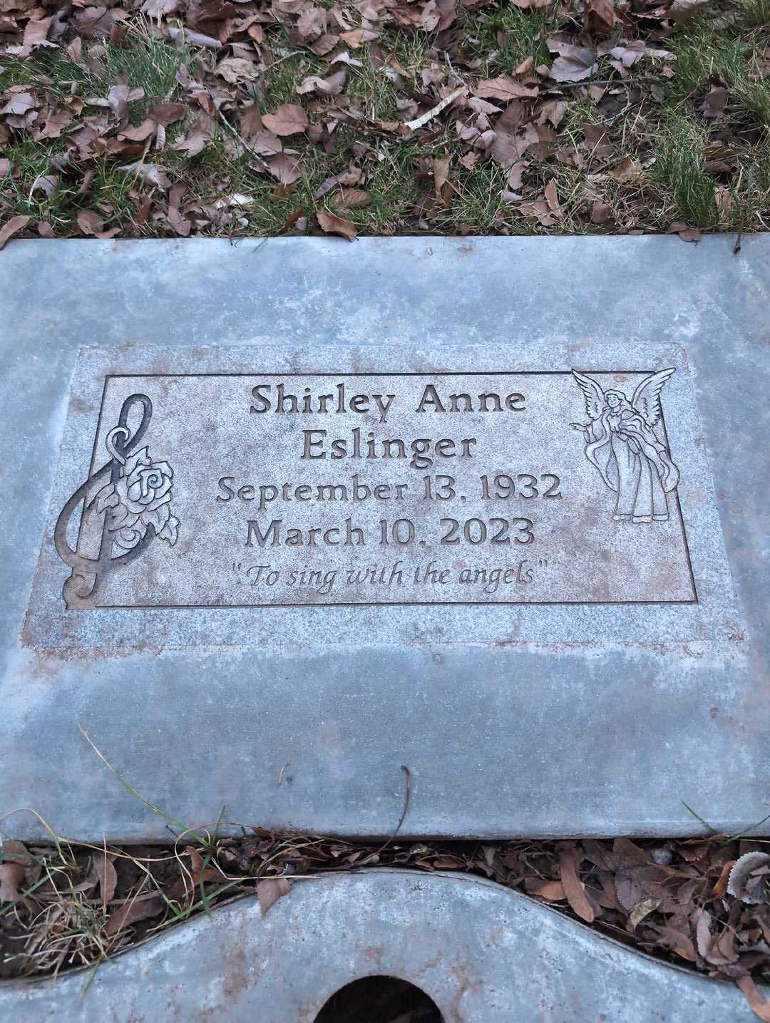 Shirley Anne Eslinger's grave. Photo 3