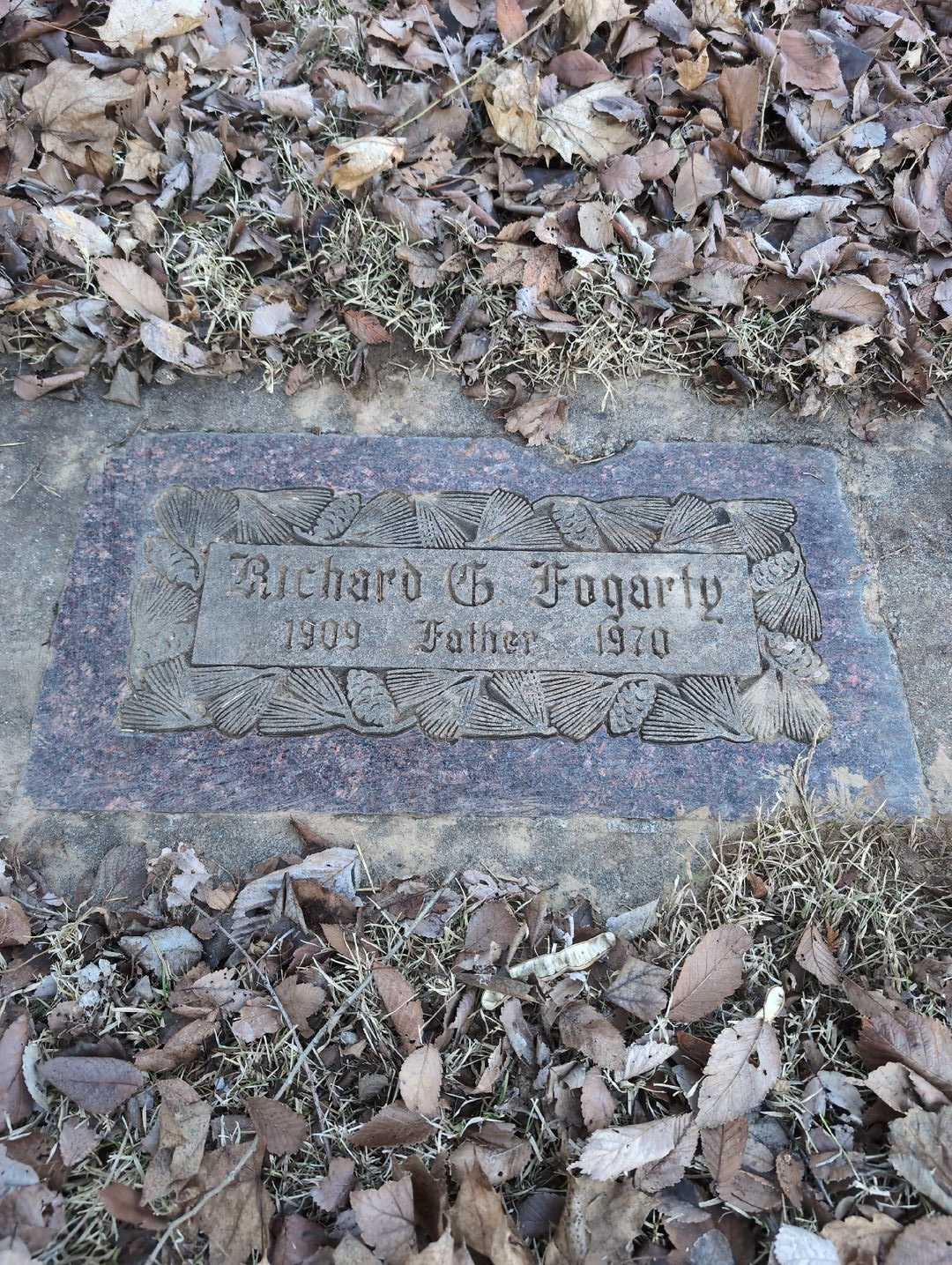 Virginia L. Acker's grave. Photo 1