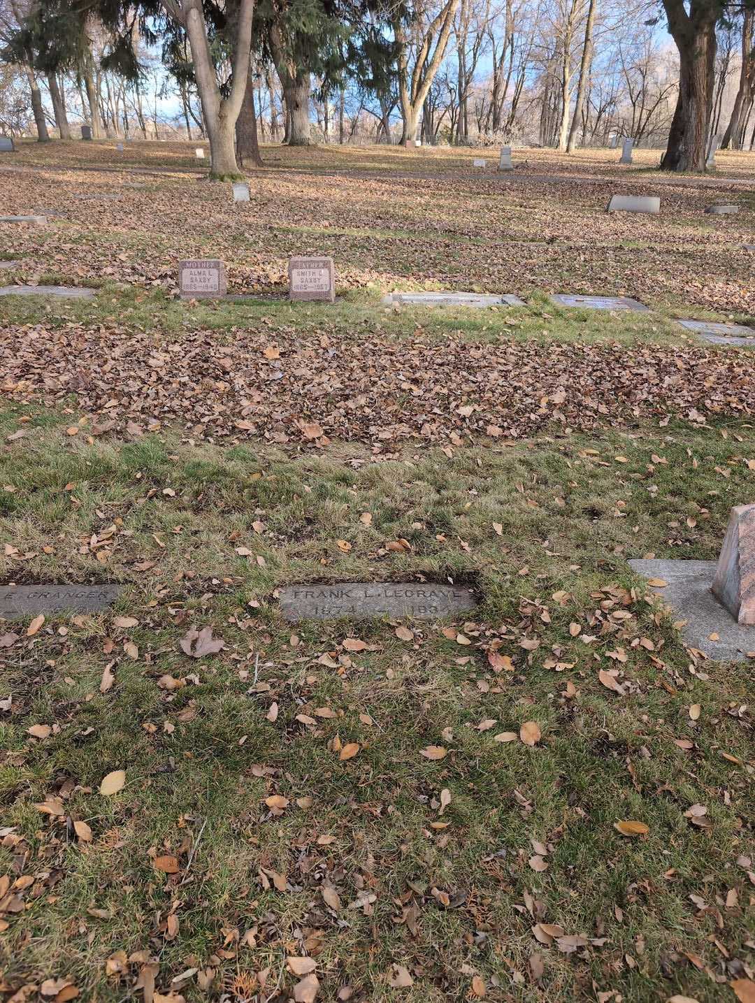 Frank Leslie LaGrave's grave. Photo 2