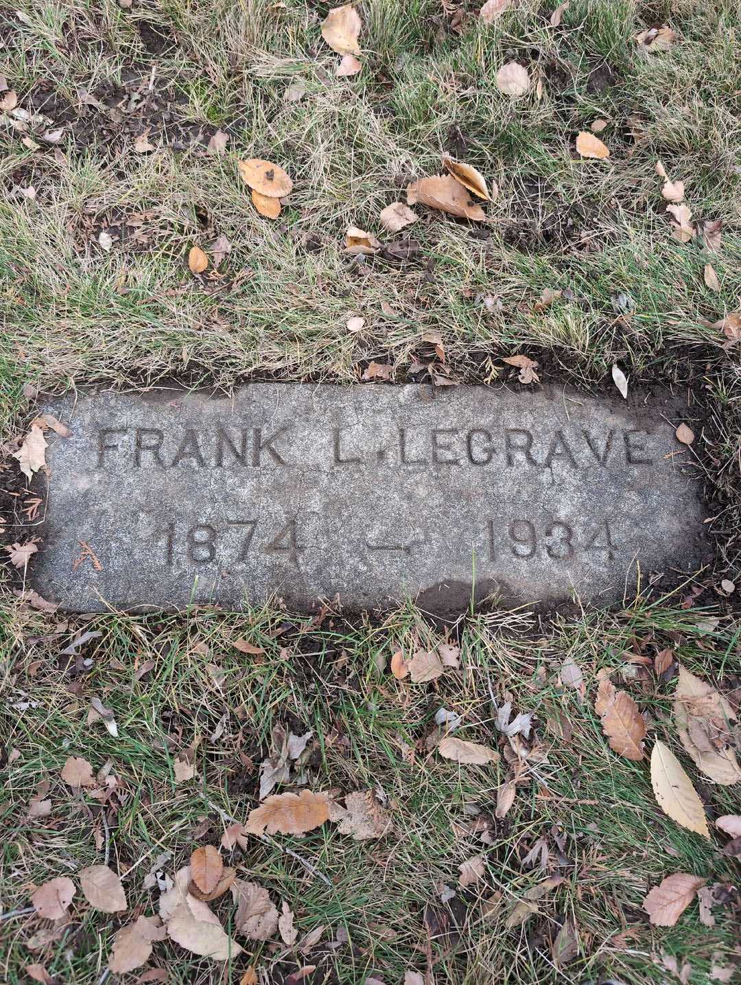 Frank Leslie LaGrave's grave. Photo 3