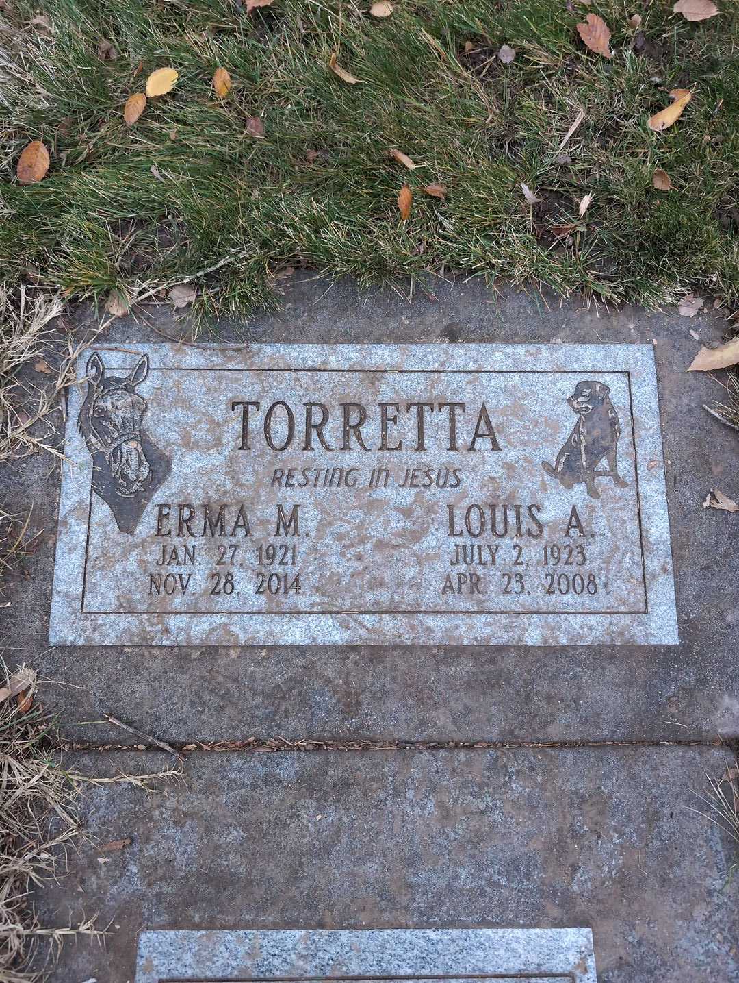 Erma M. Torretta's grave. Photo 4