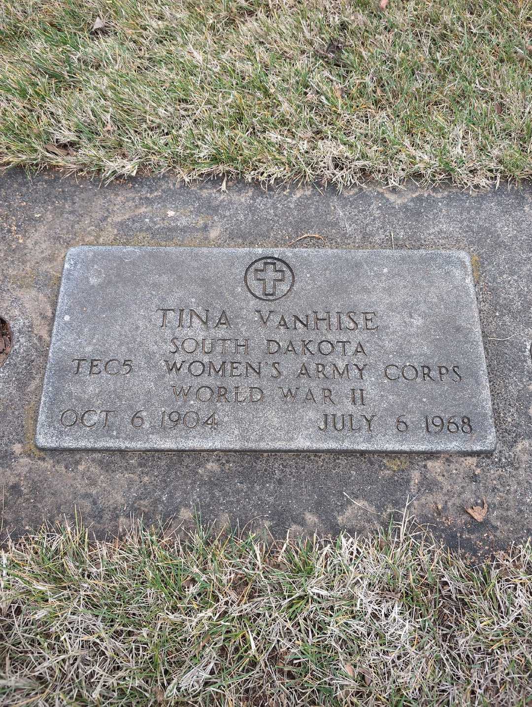 Tina Van Hise's grave. Photo 3