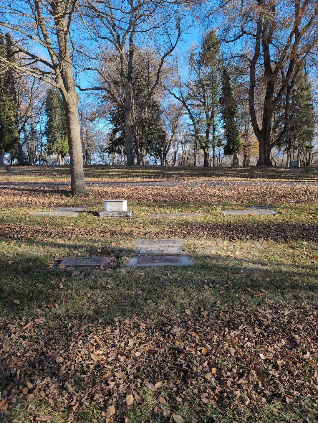 Keith Merklin's grave. Photo 2
