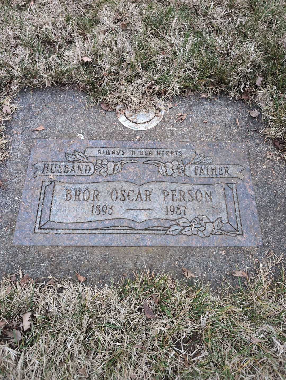 Bror Oscar Person's grave. Photo 3