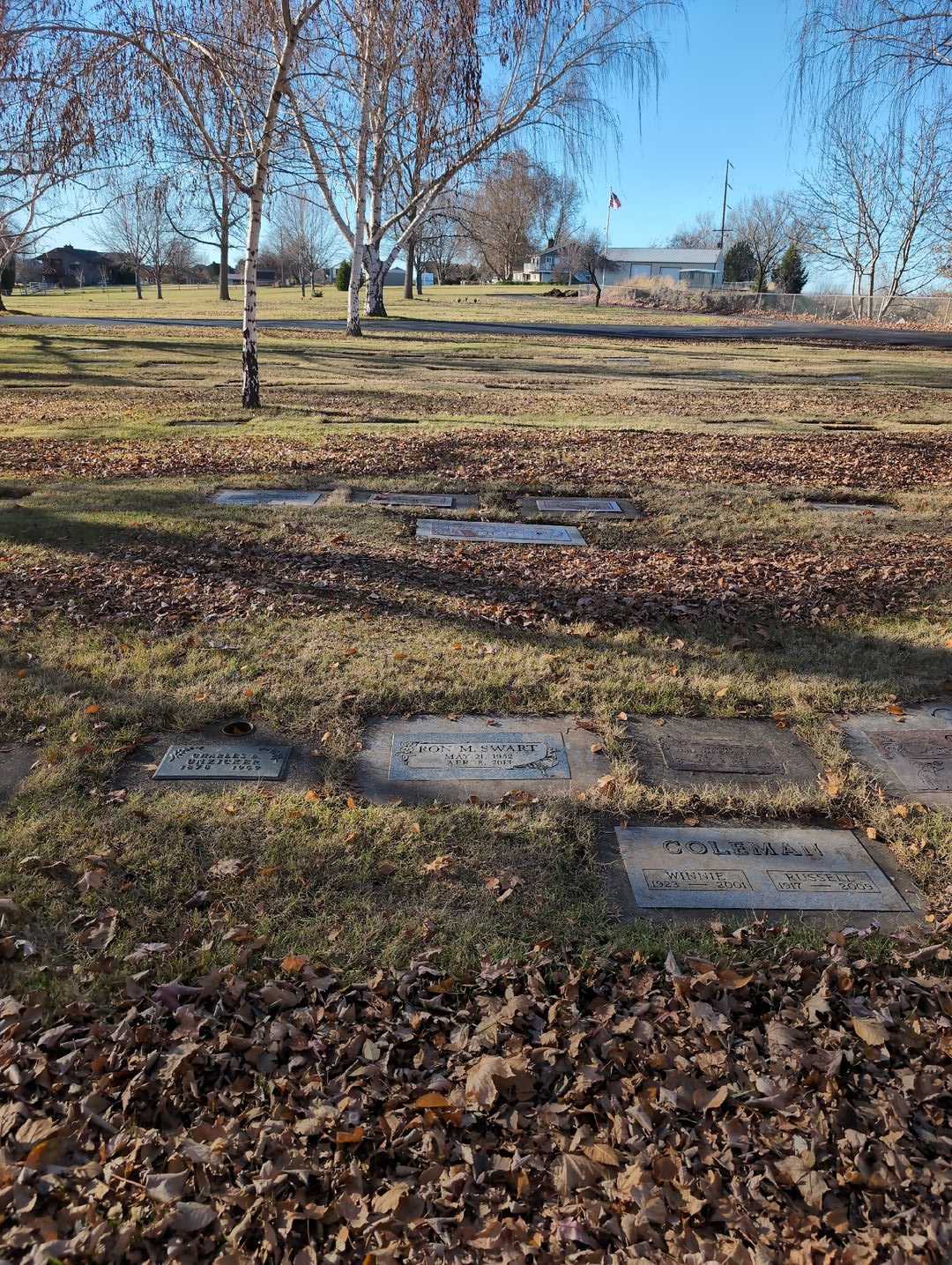 Brady Amos's grave. Photo 2