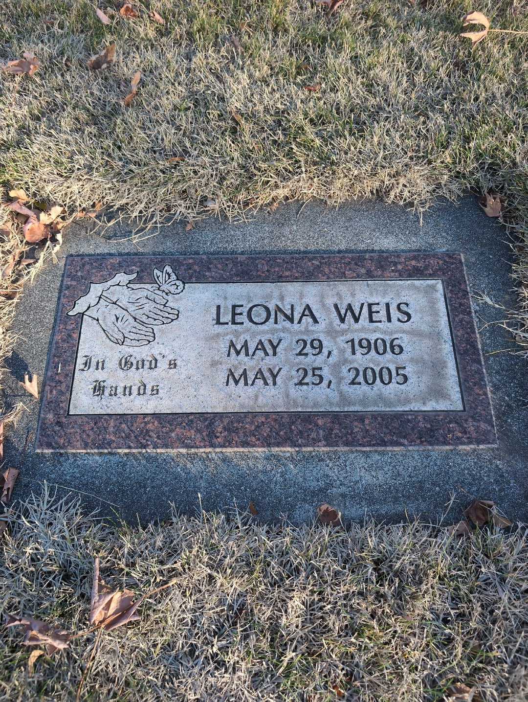 M. Winona Garner's grave. Photo 1