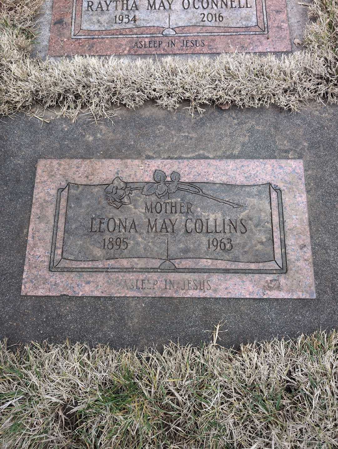 Raytha May O'Connell's grave. Photo 1