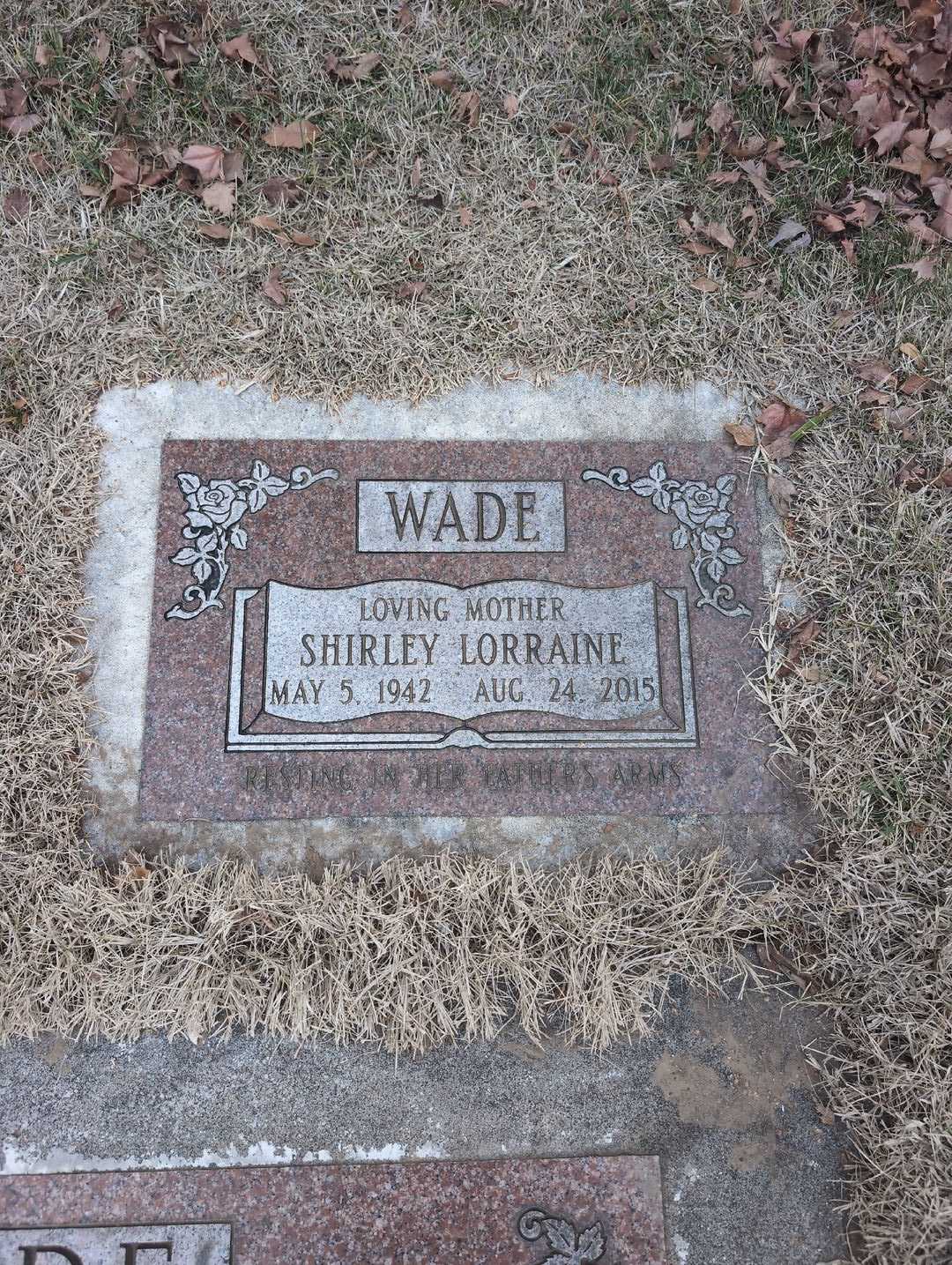 Shirley Lorraine Wade's grave. Photo 4
