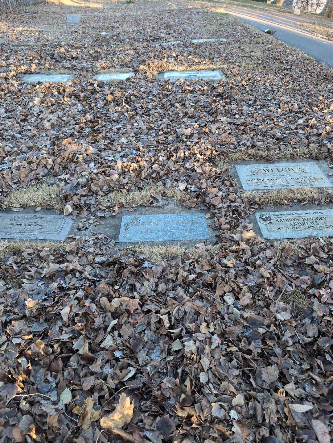 Madge L. Turner's grave. Photo 2