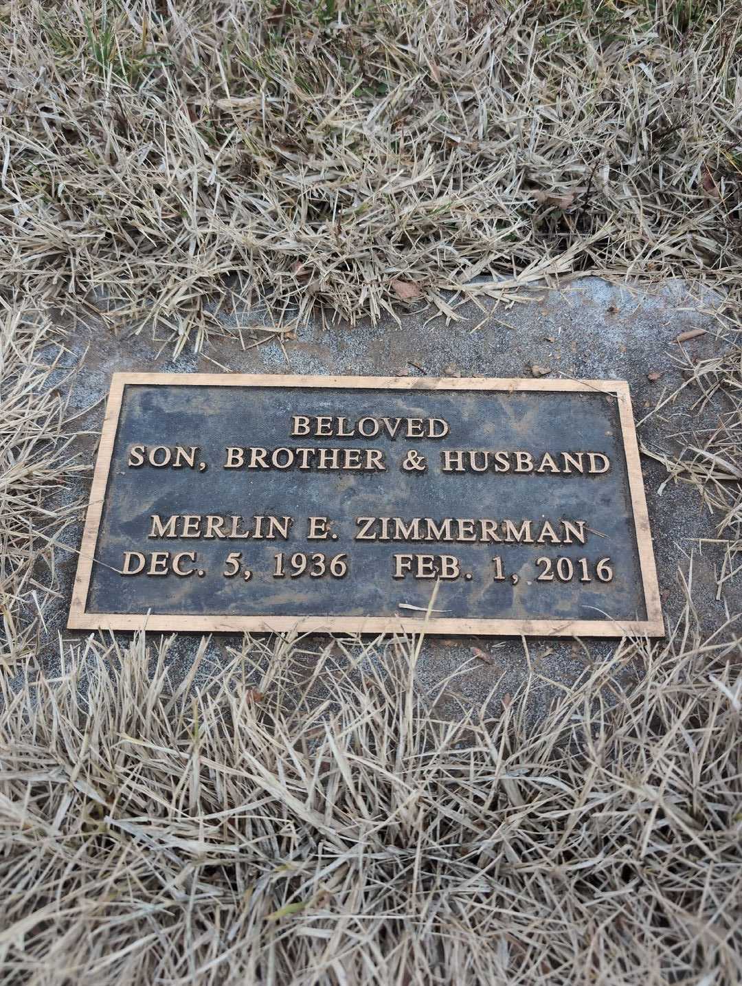 Merlin E. Zimmerman's grave. Photo 5