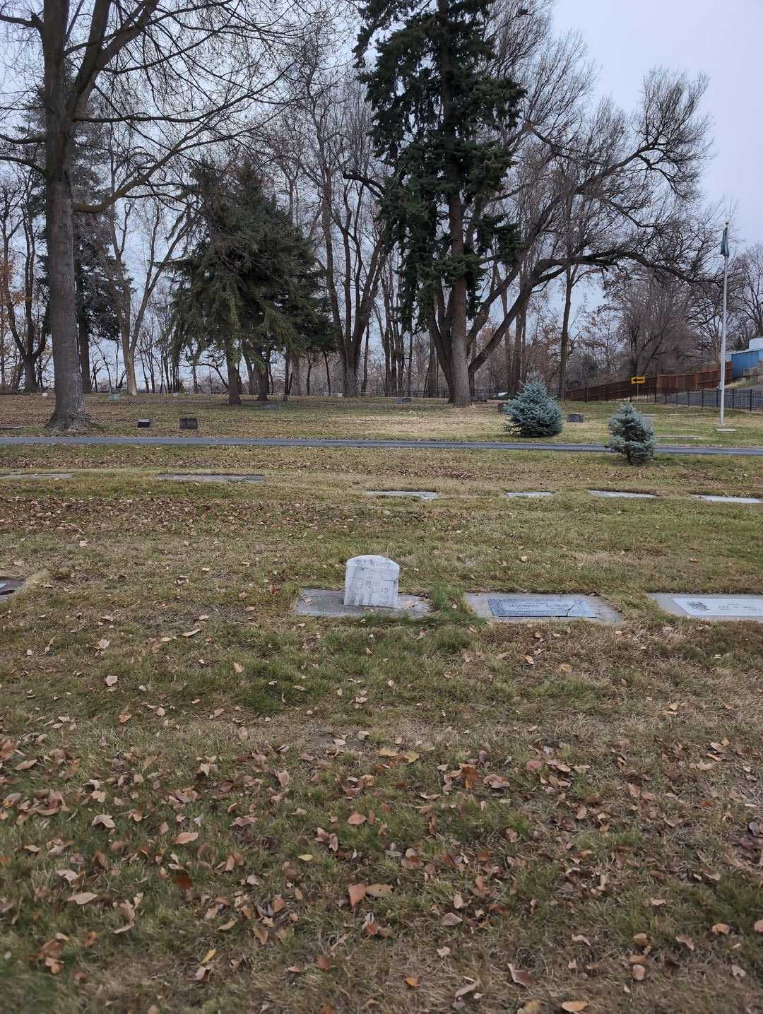 James "Jimmy" Burton Wentland's grave. Photo 2