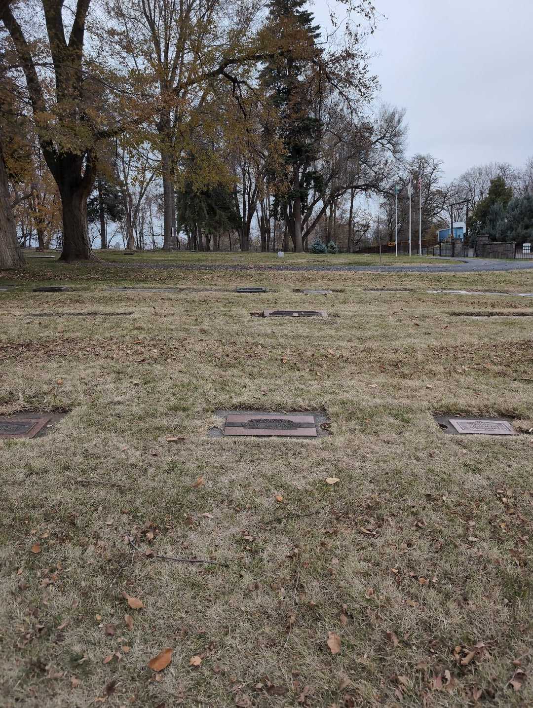 Mary E. Isaacs's grave. Photo 2
