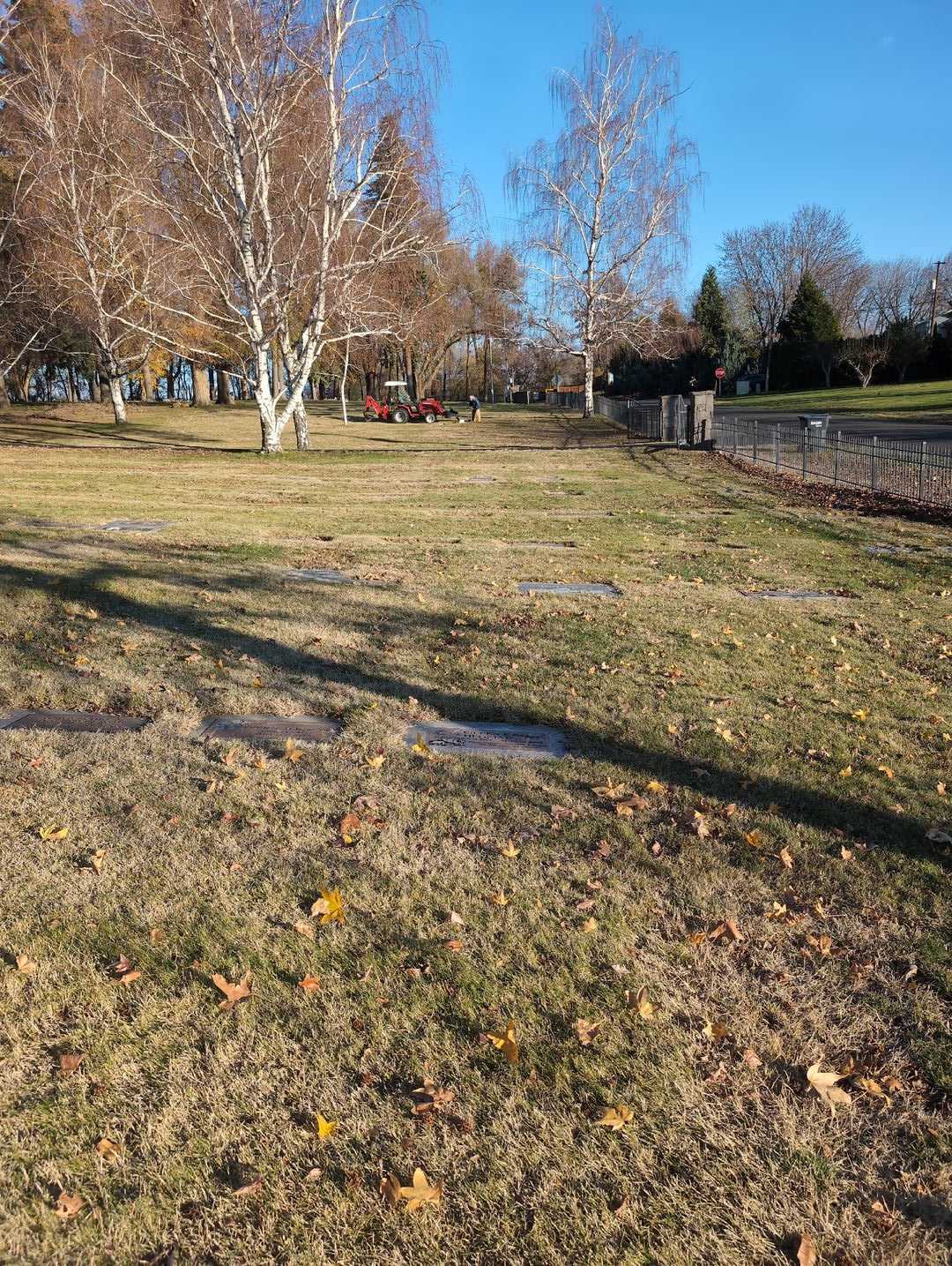 Eileen K. Hegstad's grave. Photo 2