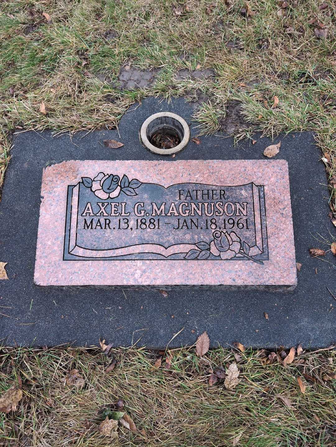 Axel G. Magnuson's grave. Photo 3
