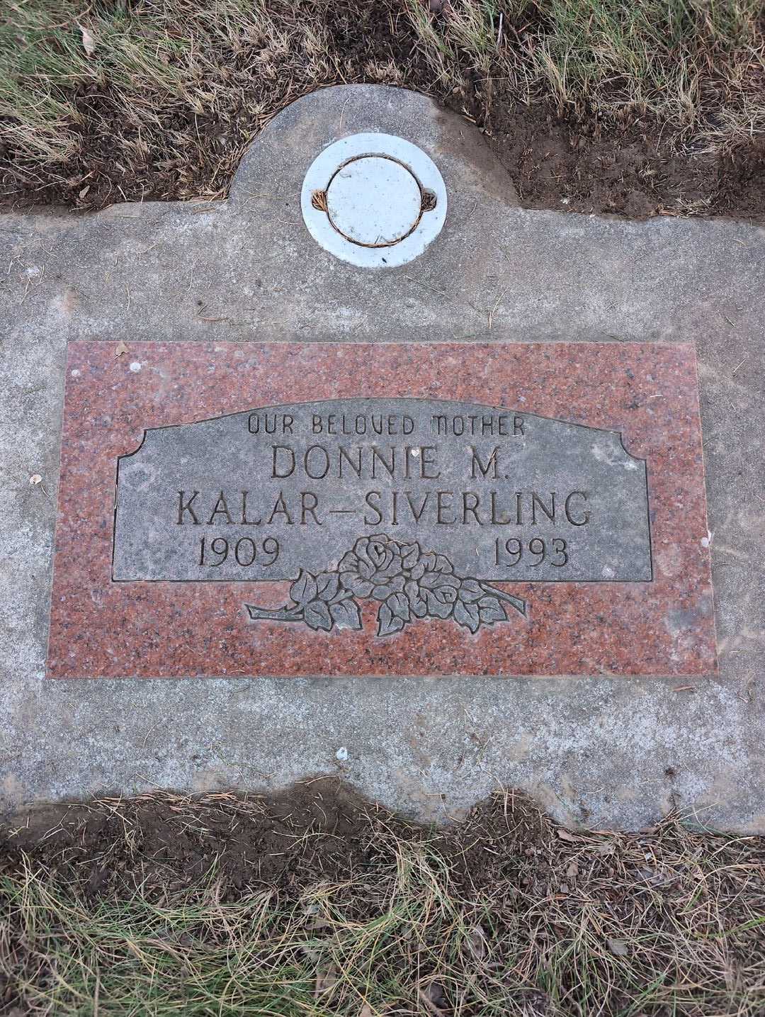 Donnie M. Kalar-Siverling's grave. Photo 3