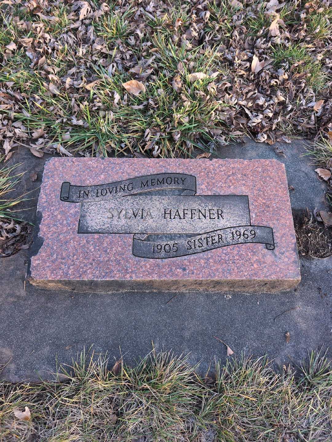 Sylvia Haffner's grave. Photo 3