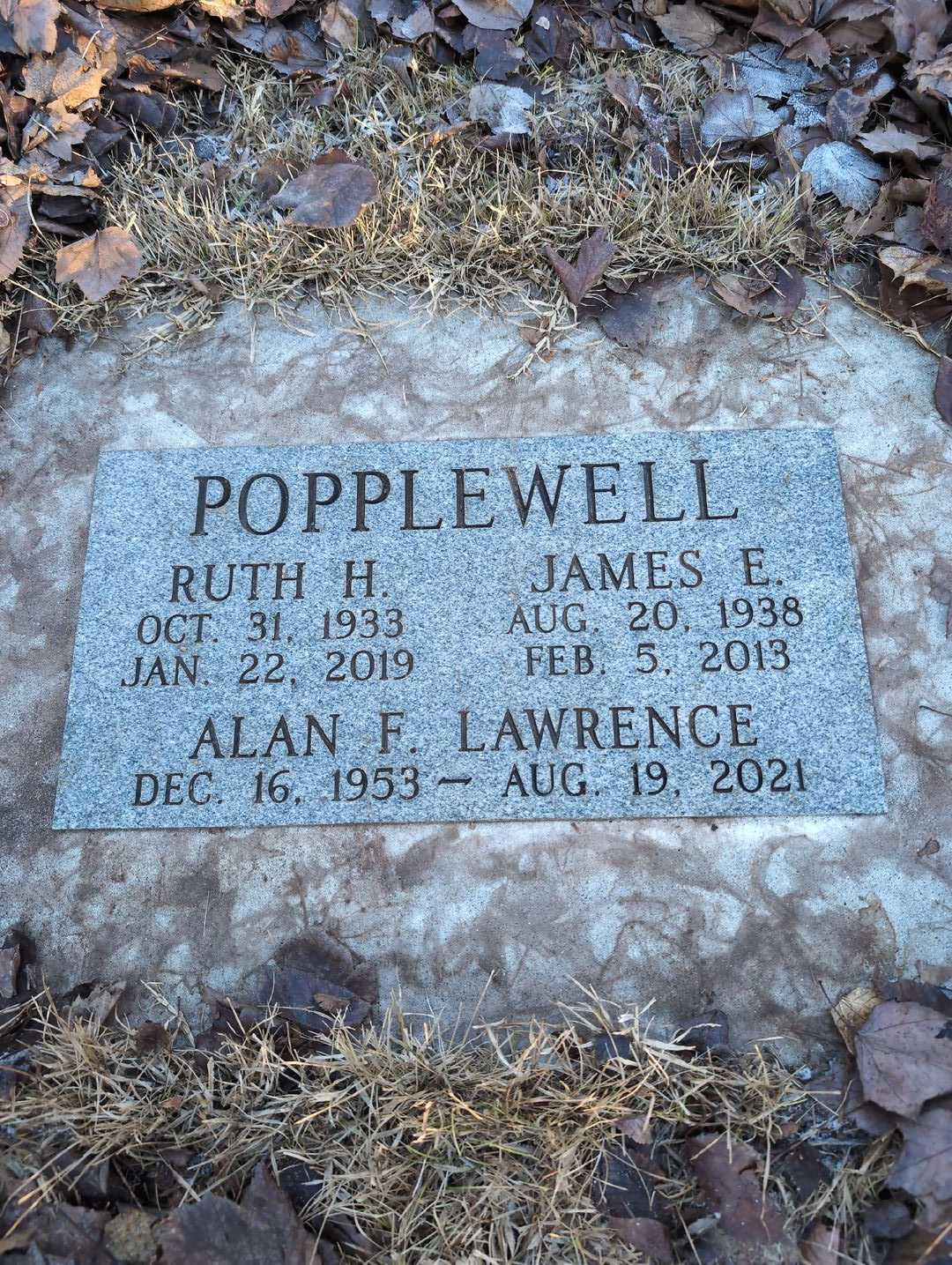 James E. Popplewell's grave. Photo 3