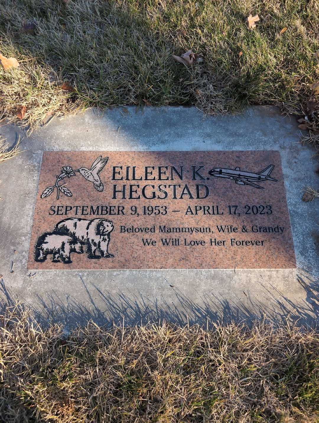Eileen K. Hegstad's grave. Photo 3