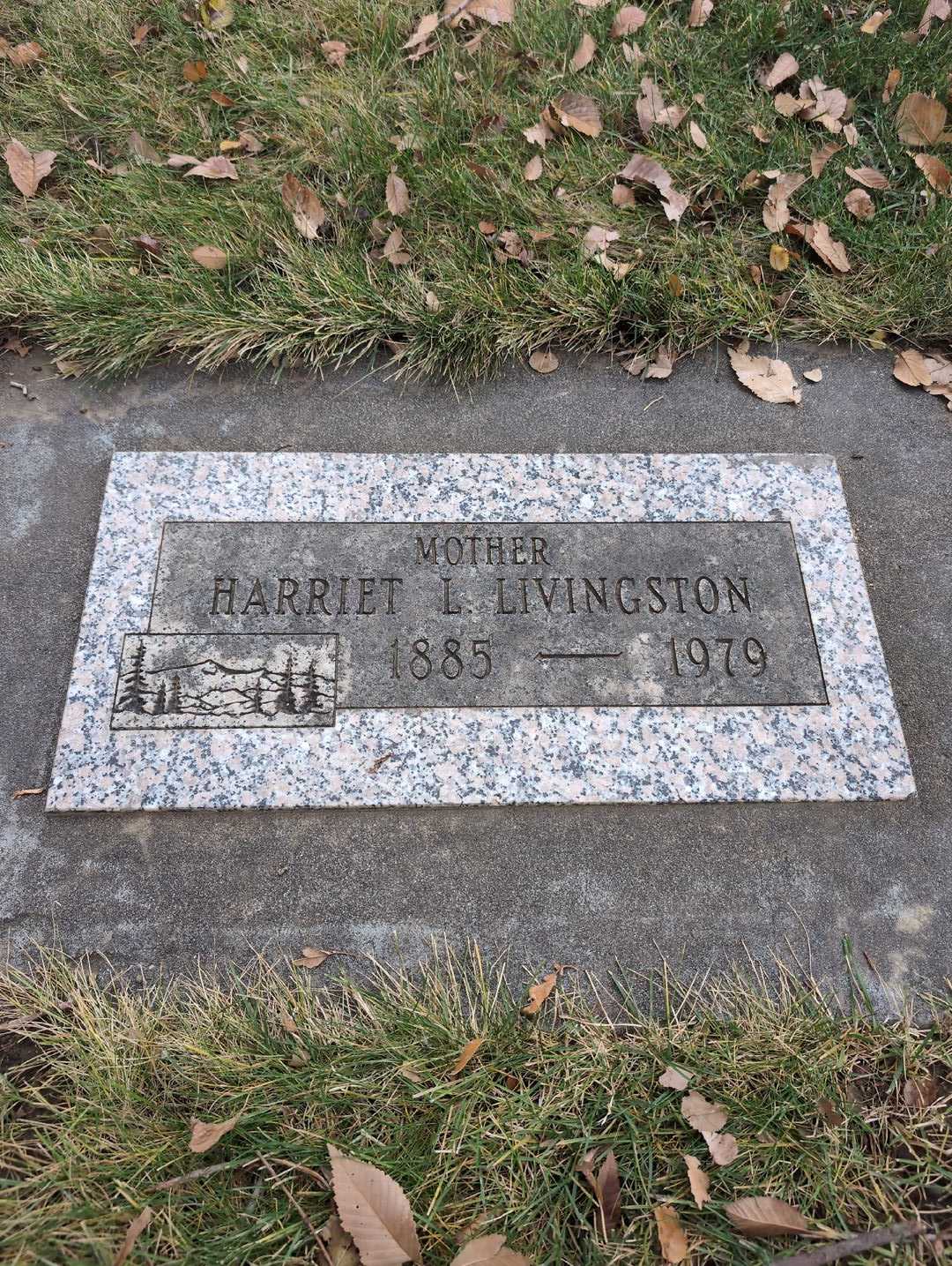 Harriet L. Livingston's grave. Photo 3