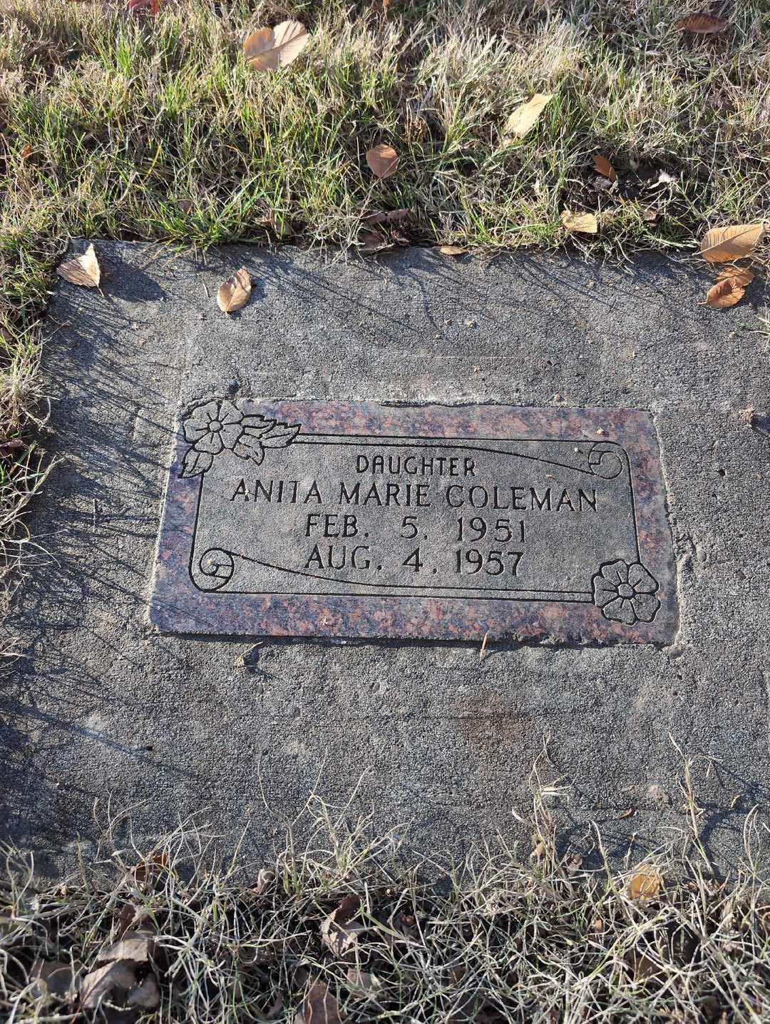 Winnifred "Winnie" Coleman's grave. Photo 3