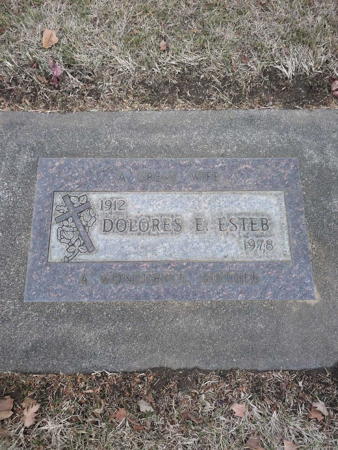 Rhea G. Tatro's grave. Photo 1