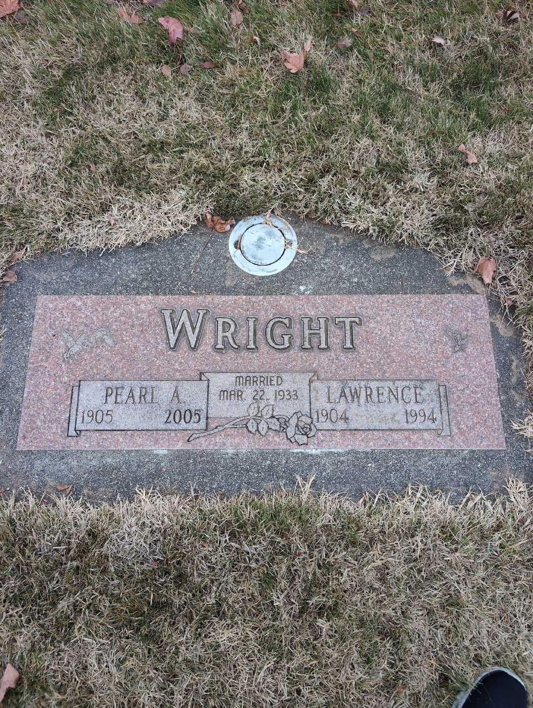 Pearl A. Wright's grave. Photo 3