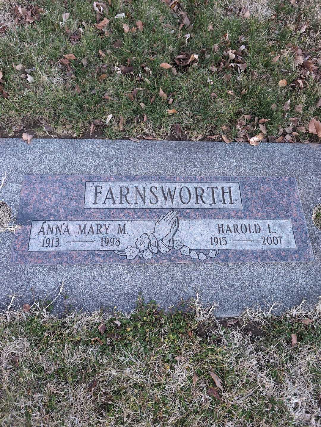 Harold L. Farnsworth's grave. Photo 1