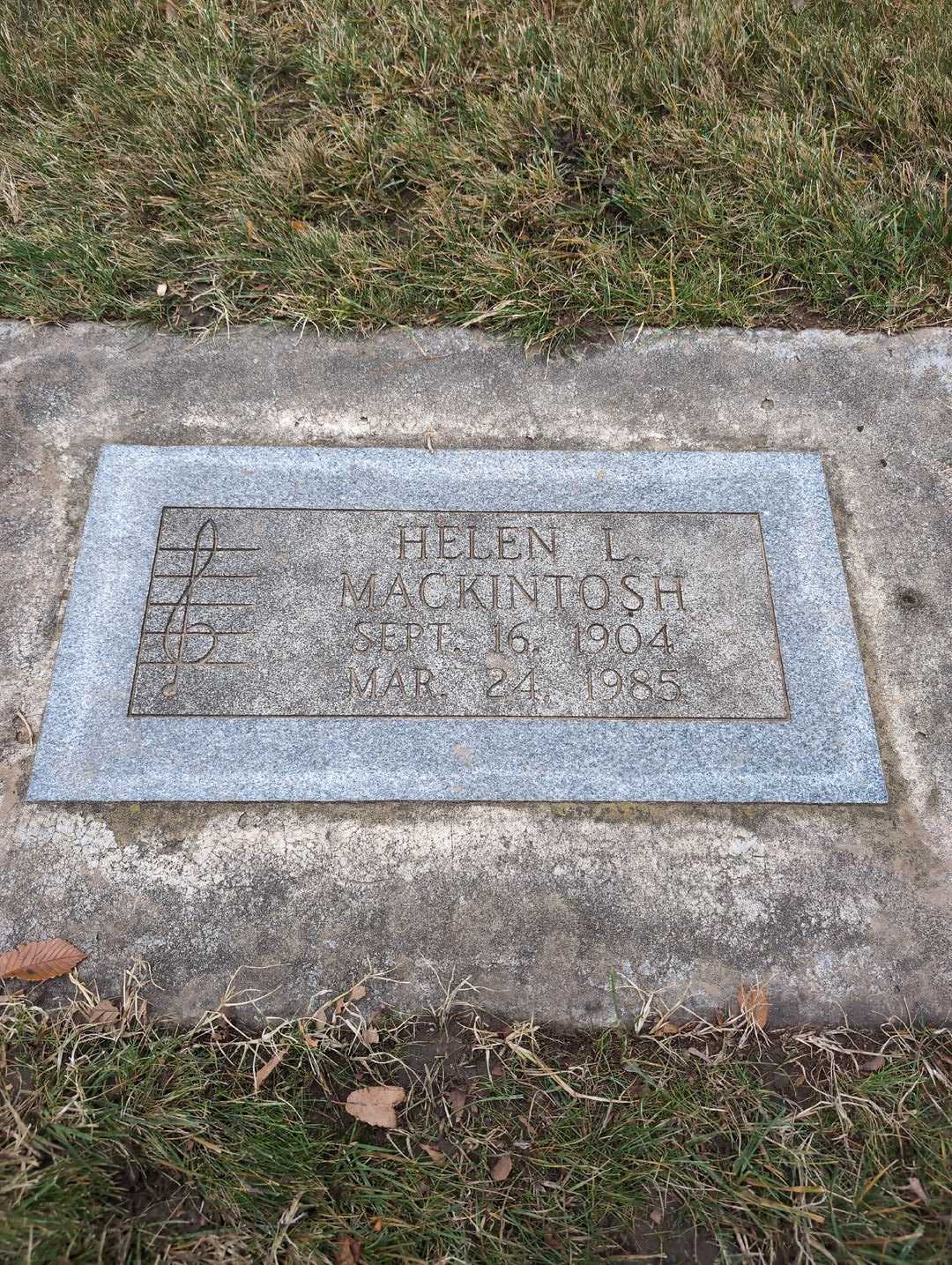 Helen L. MacKintosh's grave. Photo 3