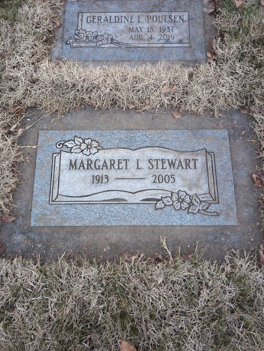 Geraldine L. Poulsen's grave. Photo 3