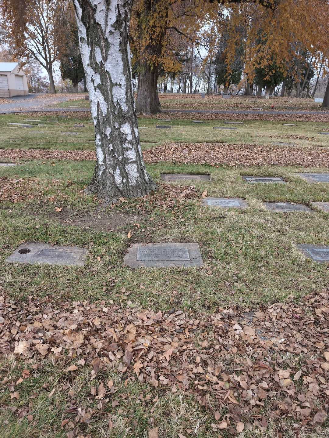 Kenneth Hickman's grave. Photo 2