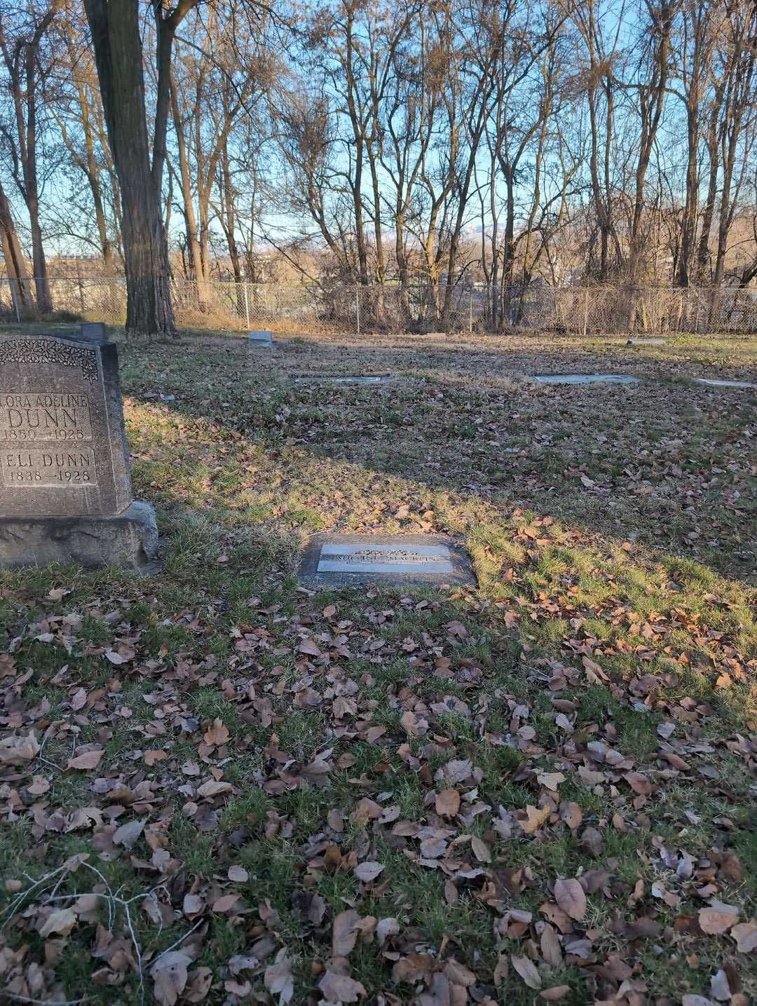 Adeline Macklin's grave. Photo 2