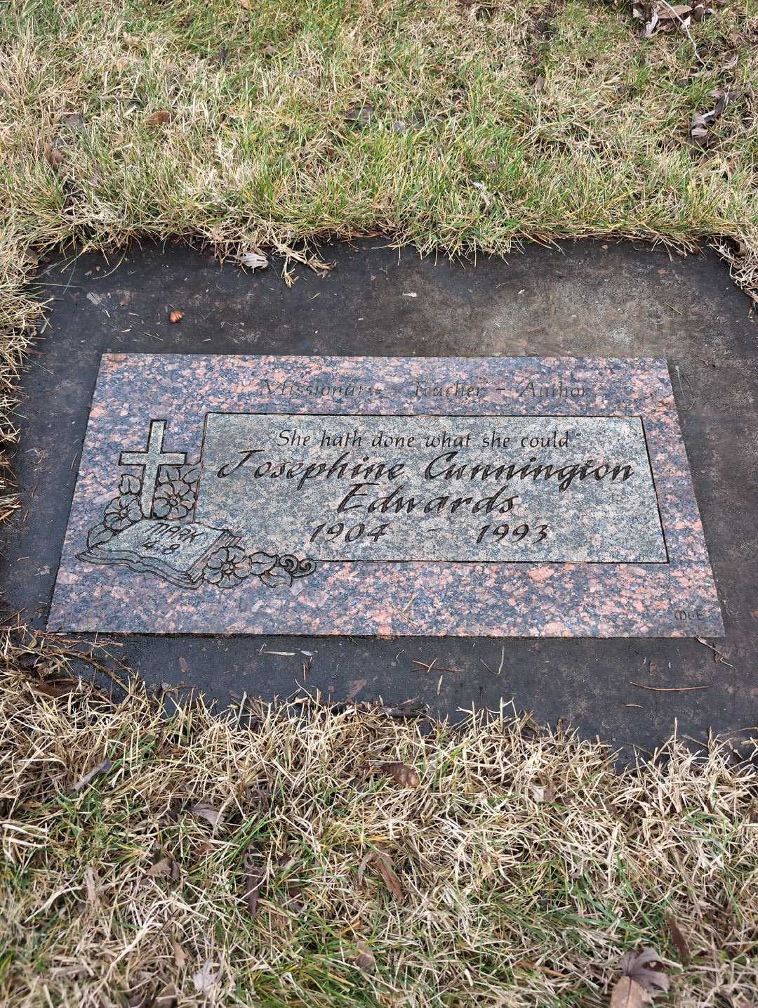 Josephine Cunnington Edwards's grave. Photo 3