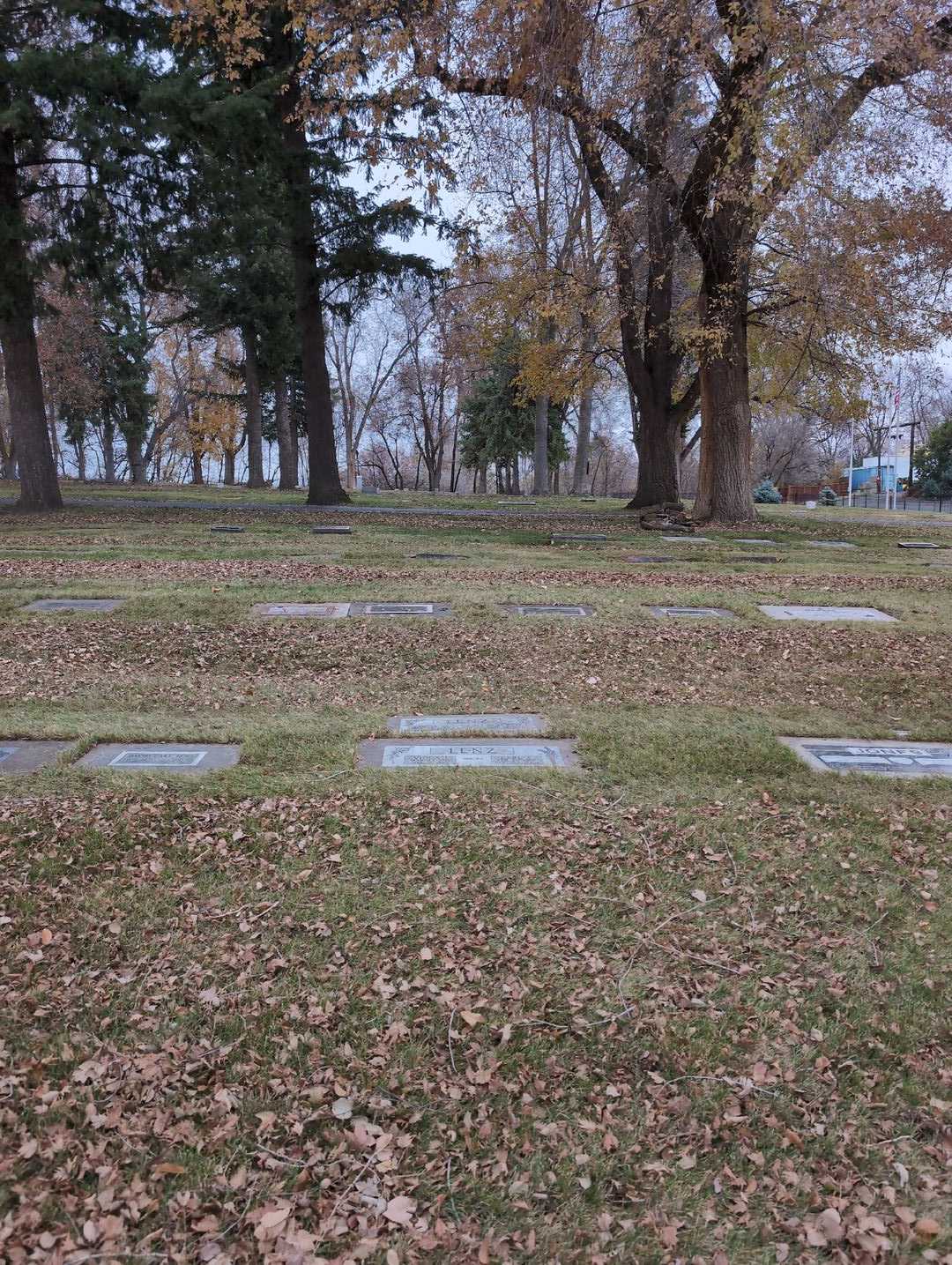 Carl F. Lenz's grave. Photo 4