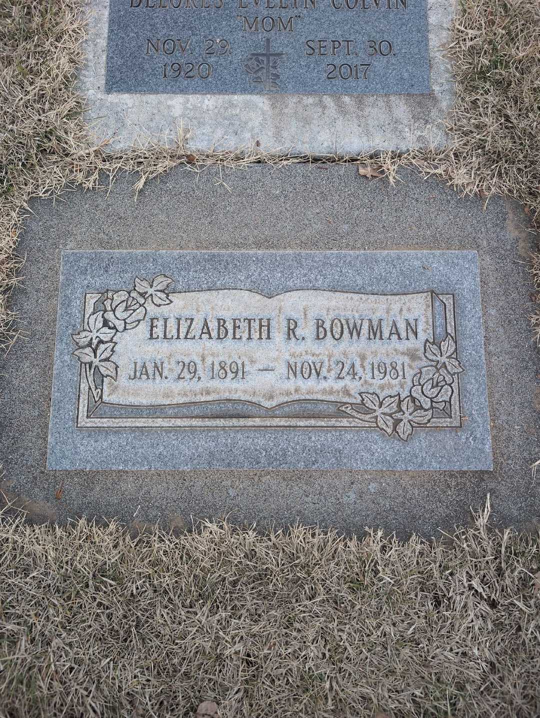 Roger Paddock's grave. Photo 3