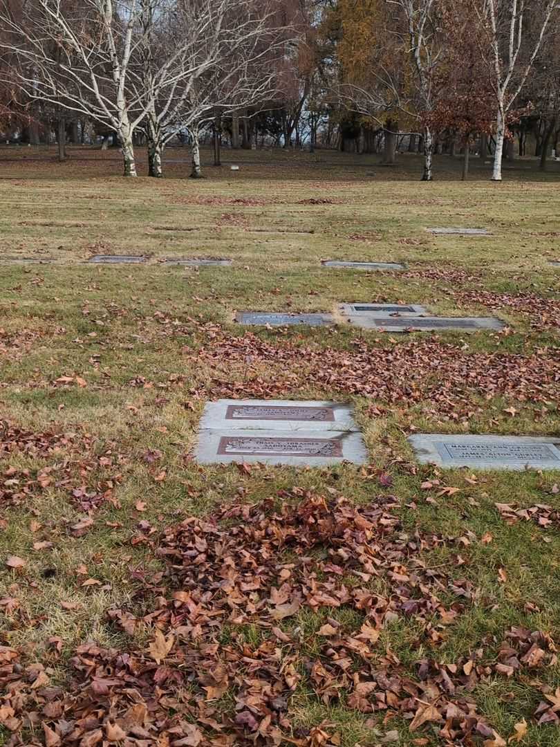 James A. "Jimmy" Sadoyama's grave. Photo 4