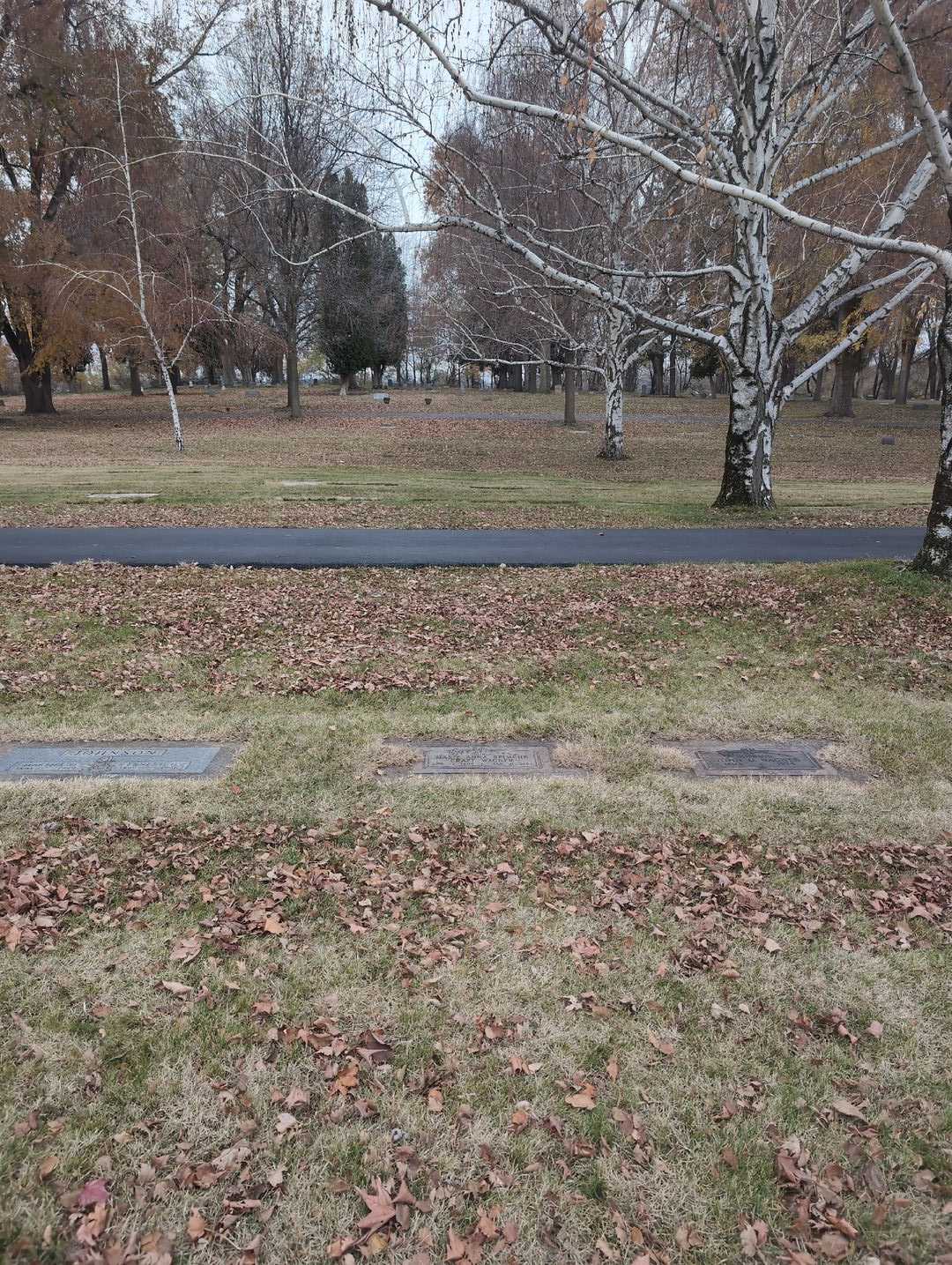 Marie Anna Reimche Craft Wagner's grave. Photo 2