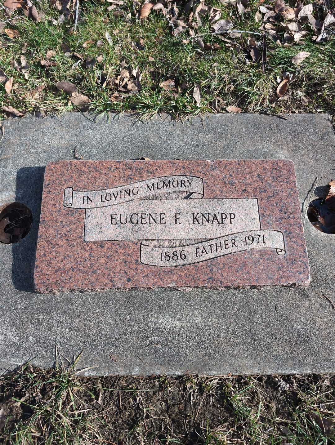 Eugene E. Knapp's grave. Photo 3