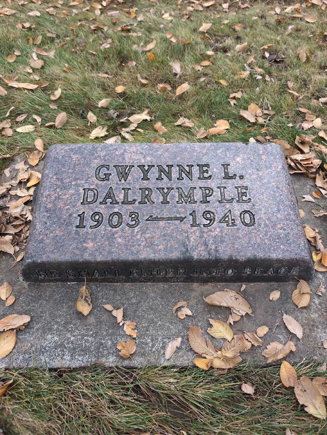 Madeleine Eloise Dalrymple's grave. Photo 1