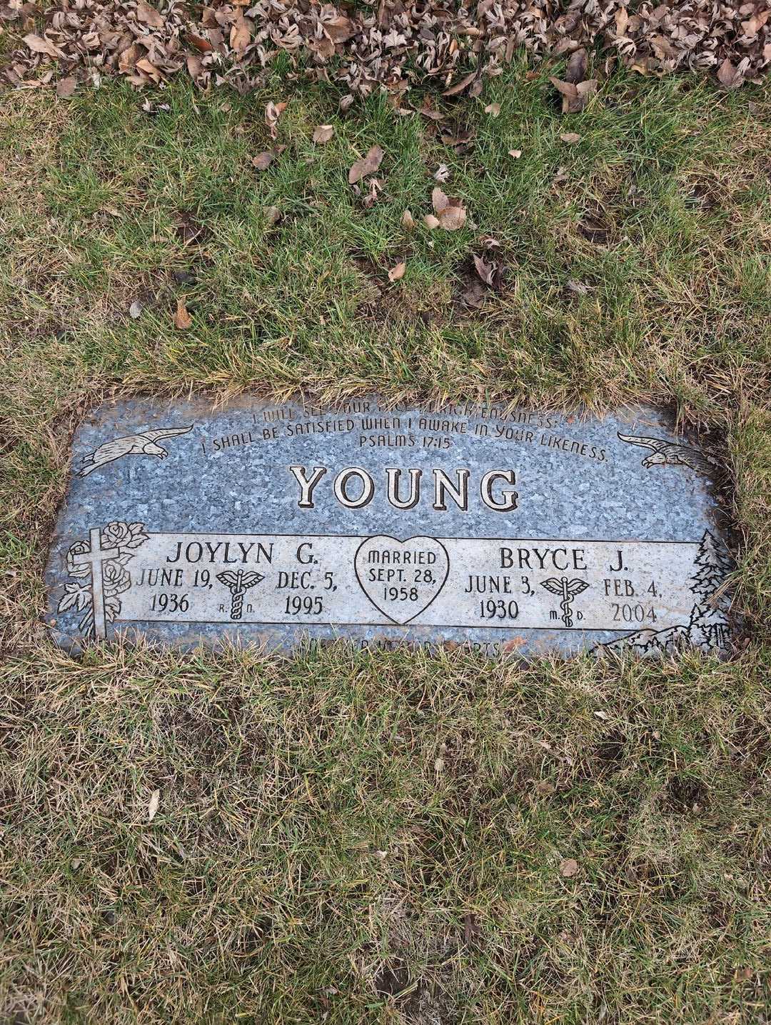 Bryce J. Young's grave. Photo 1