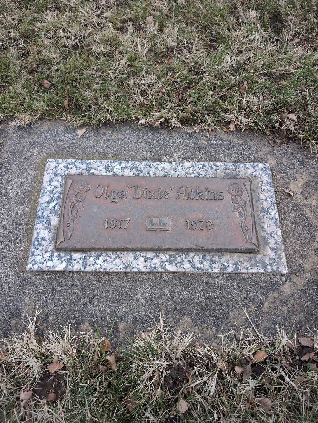 Marilyn Jean Farnsworth's grave. Photo 1